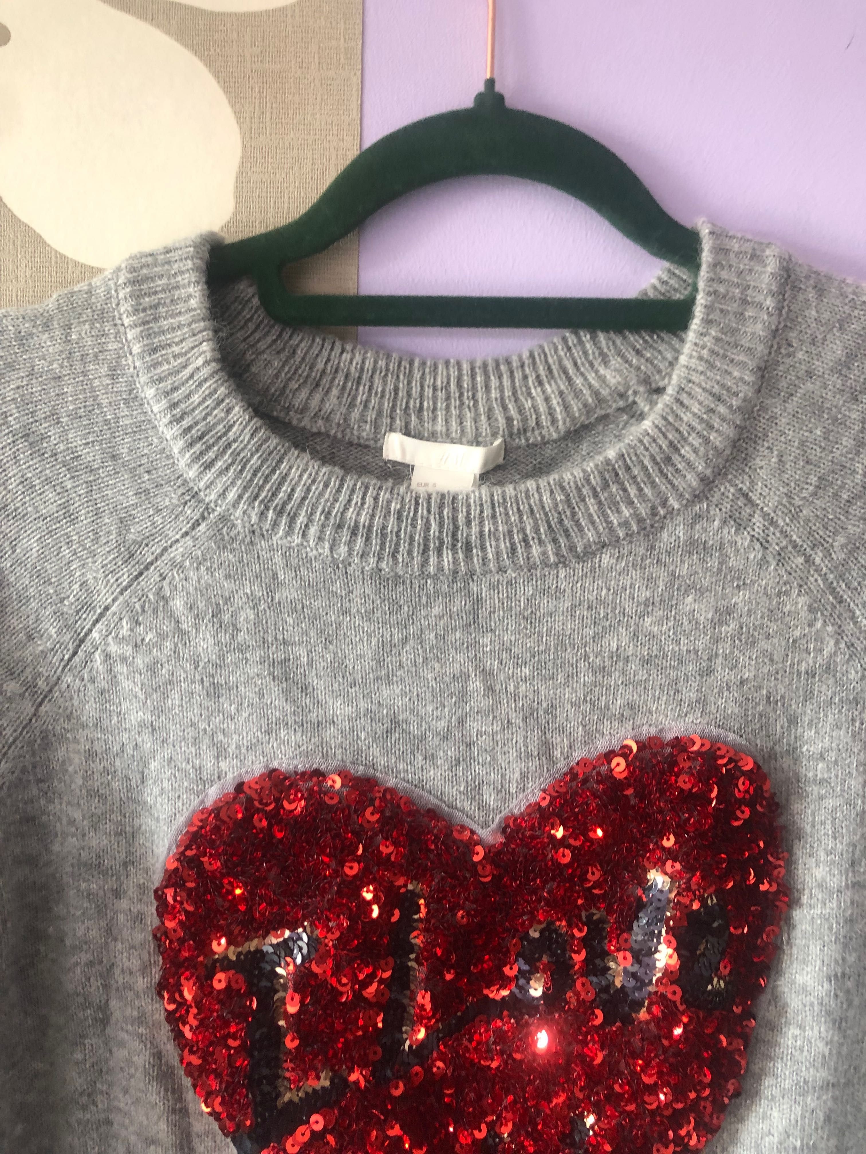 Szary sweterek z cekinami H&M