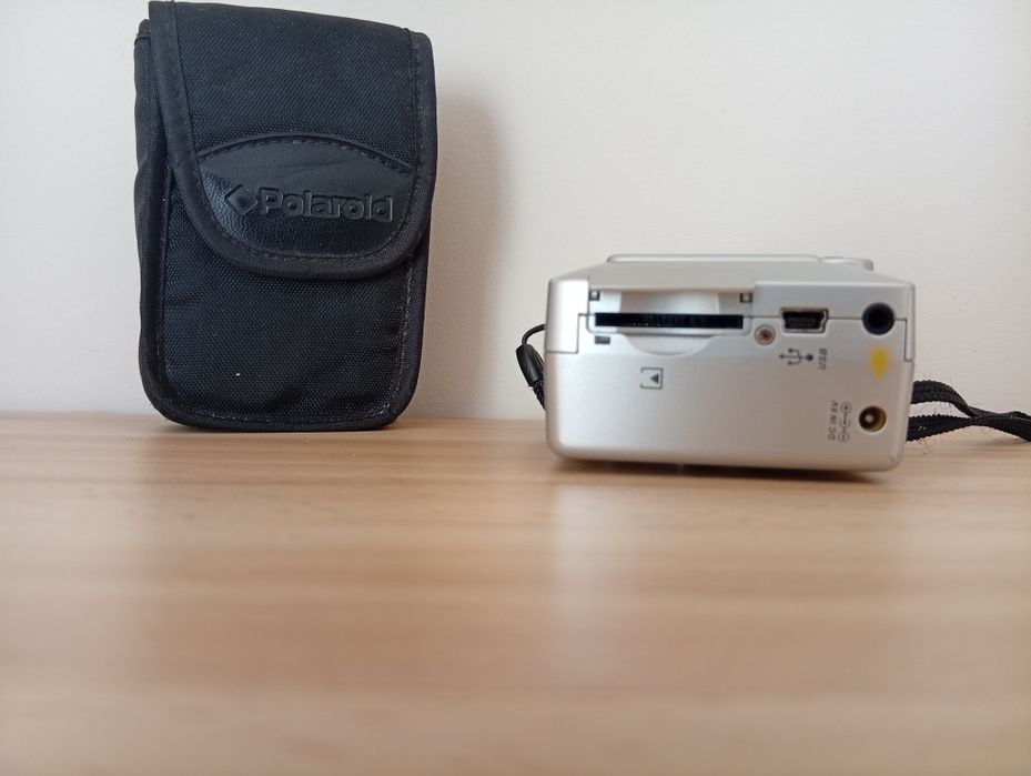 Polaroid cyfrowy na baterie AA + etui, częściowo sprawny