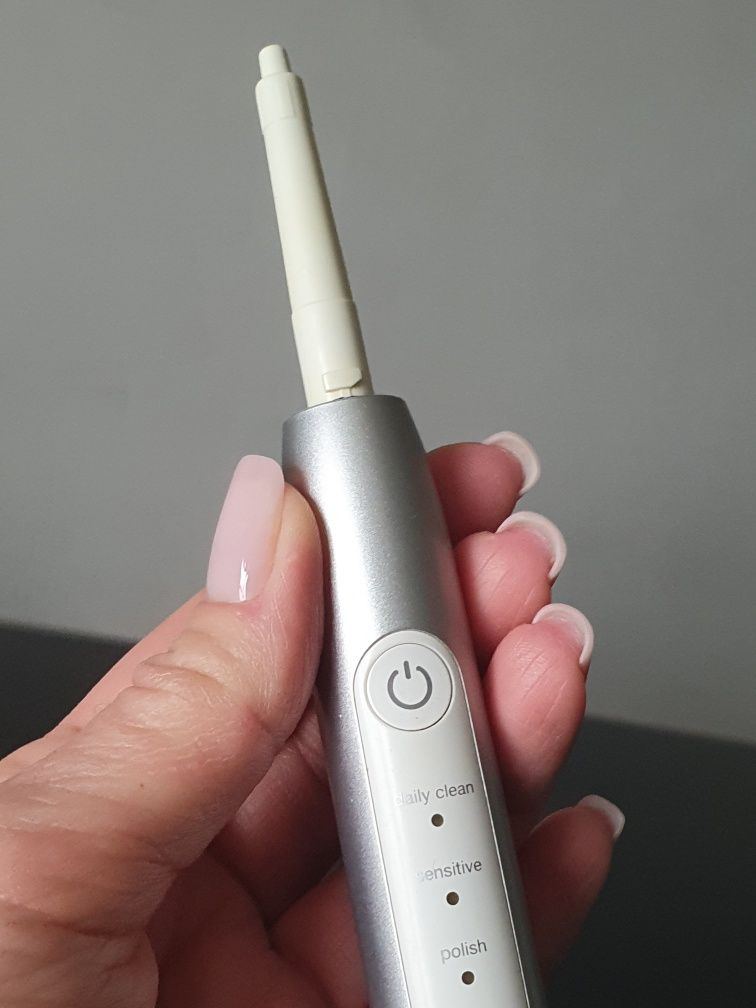Szczoteczka elektryczna Oral B