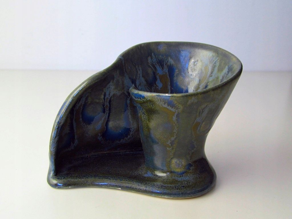 studiokeramik ceramiczny wazonik wykałacznik
