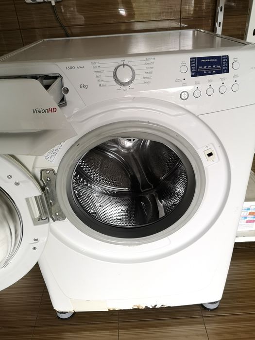 Pralka hoover  8kg 1600