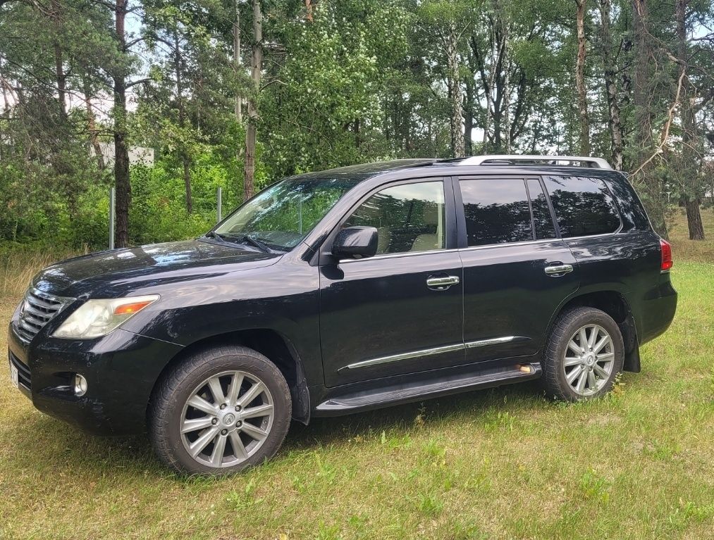 Lexus LX 570  V8 benzyna.bezwypadkowy
