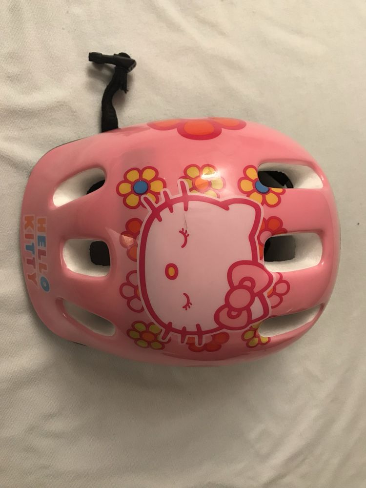 Capacete infantil Hello Kitty – Bom estado