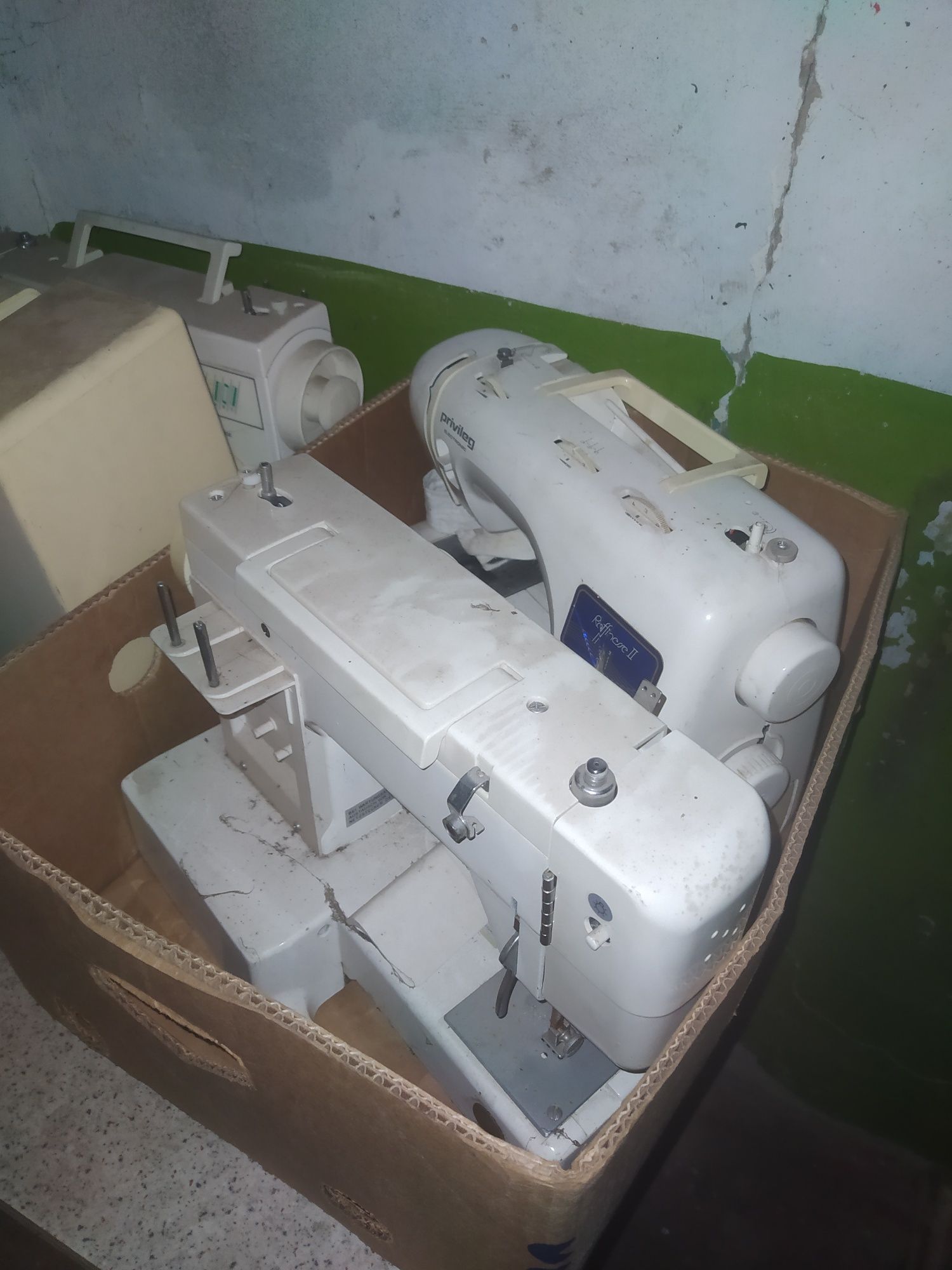 Продам швейні машинки