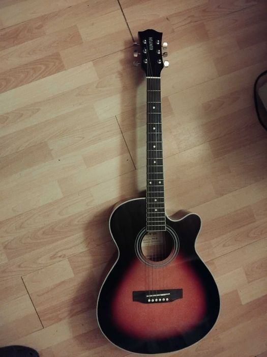 Guitarra acustica Kuniun