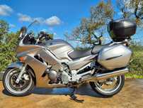 YAMAHA FJR 1300  de 2013 com 38 000km  aceito troca