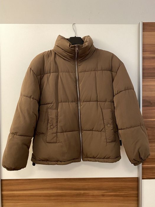 Тёплая куртка , дутик , пуховик PULL & BEAR