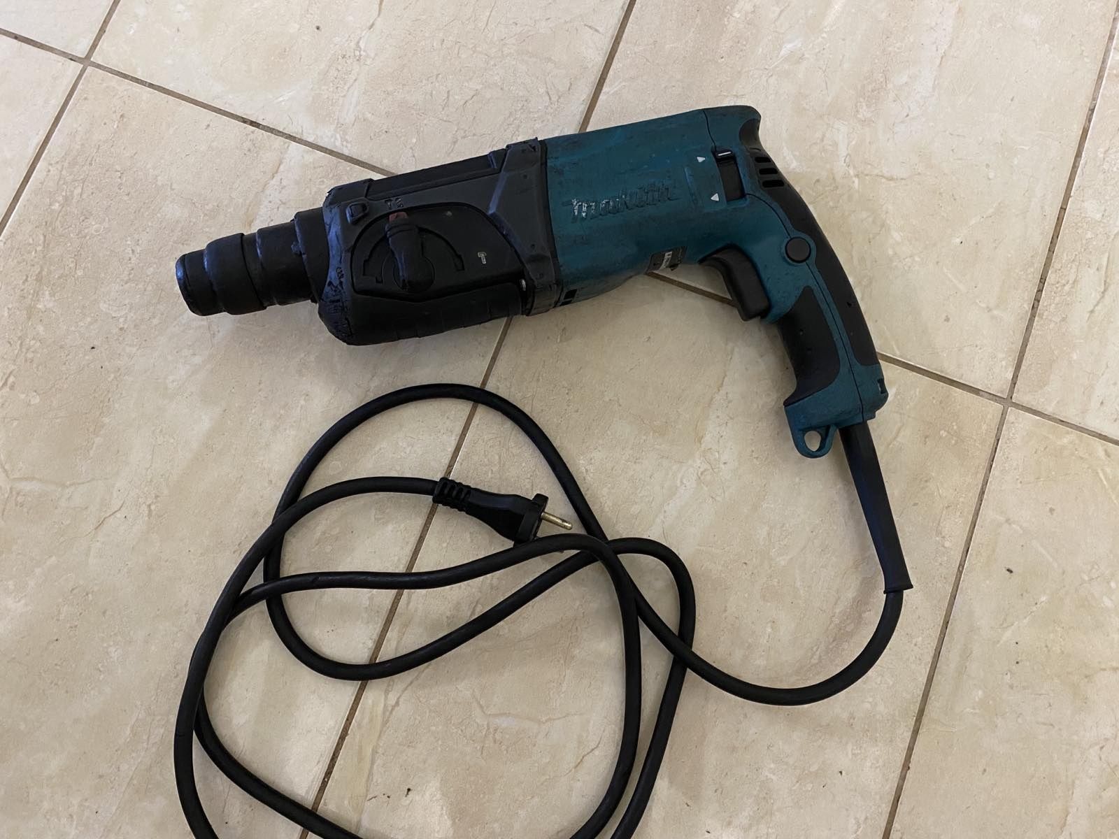 Оригинал! Перфоратор Makita HR2470