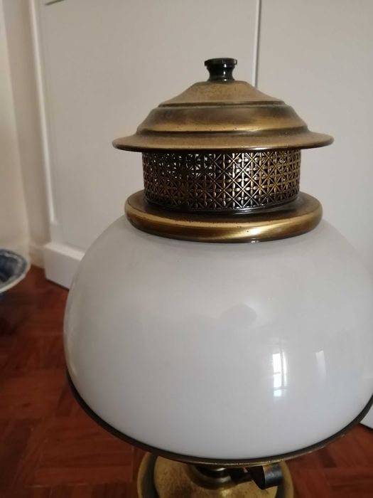 Candeeiro de Mesa