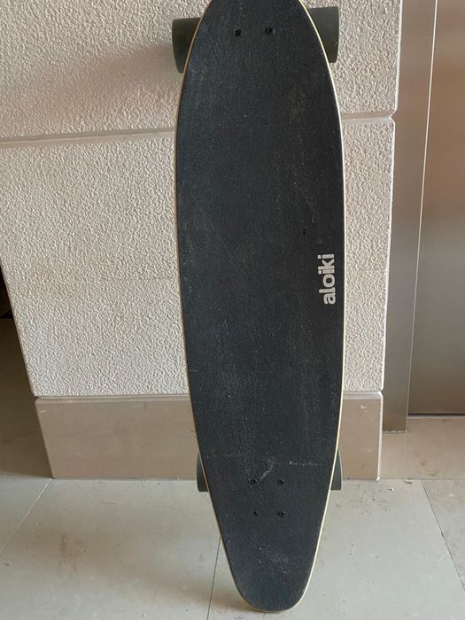 Skate longboard marca Aloiki