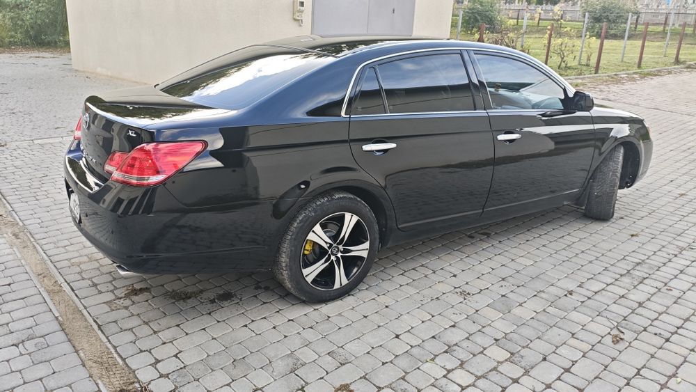 Тойота Авалон продаж