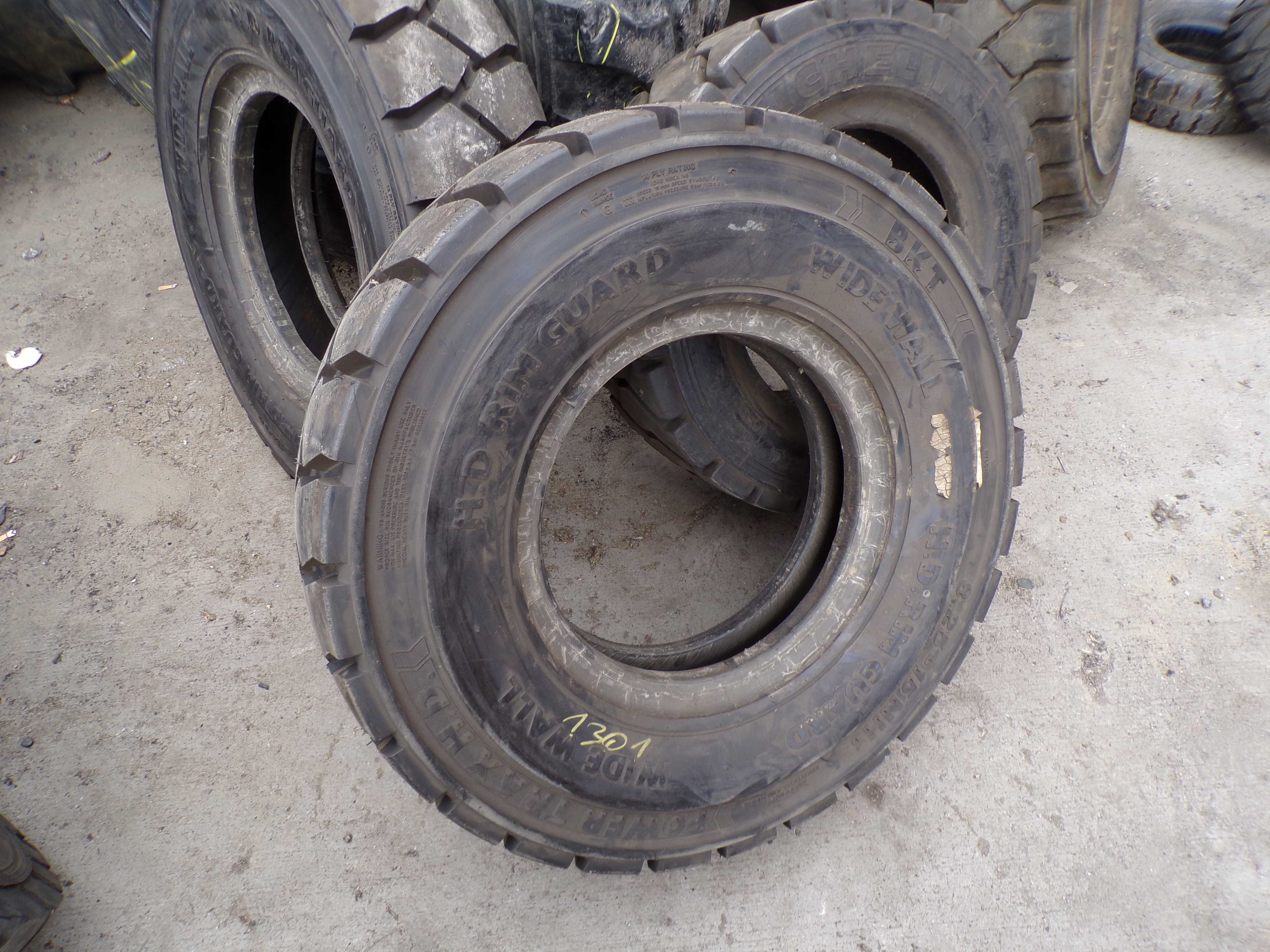 opona 8.25-15 BKT WIDE WALL Power Trax HD 14 PR (480 netto/szt)