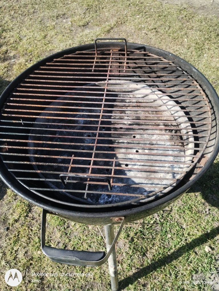 Grill węglowy ogrodowy