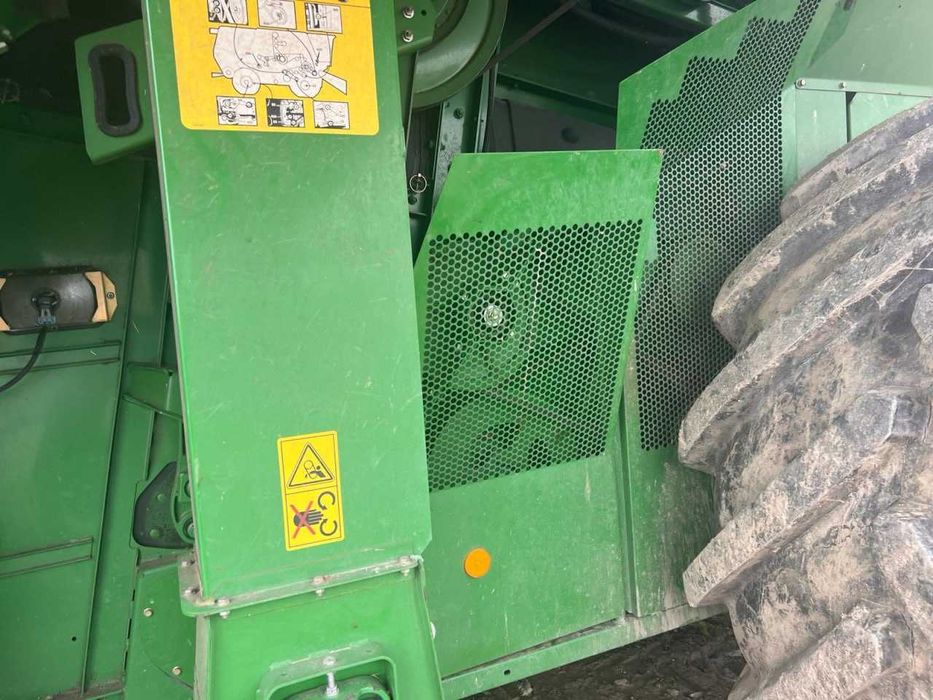 Зернозбиральний комбайн John Deere S680I