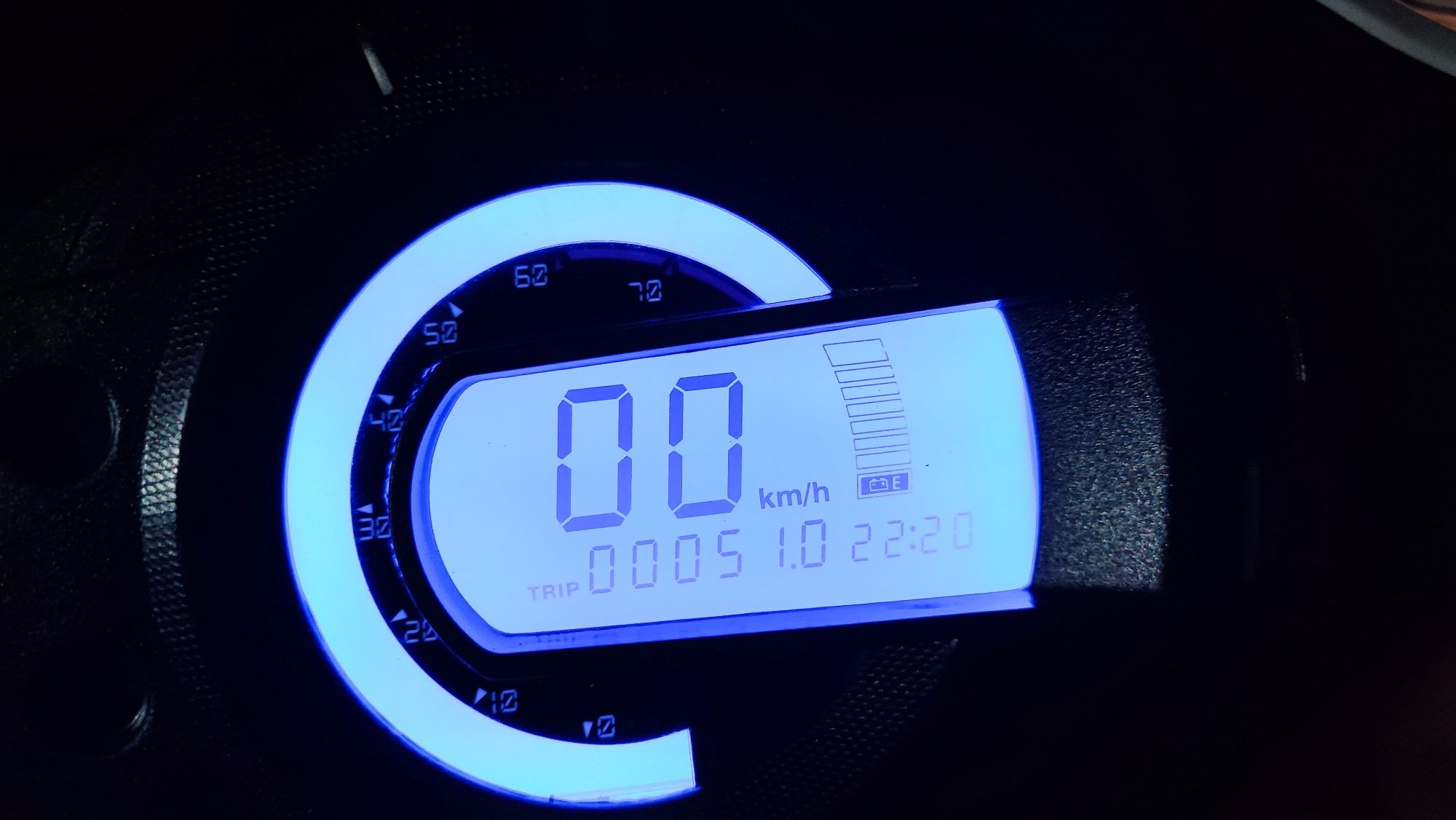 Govecs GO S2.4+ c/bateria de lítio para 60km