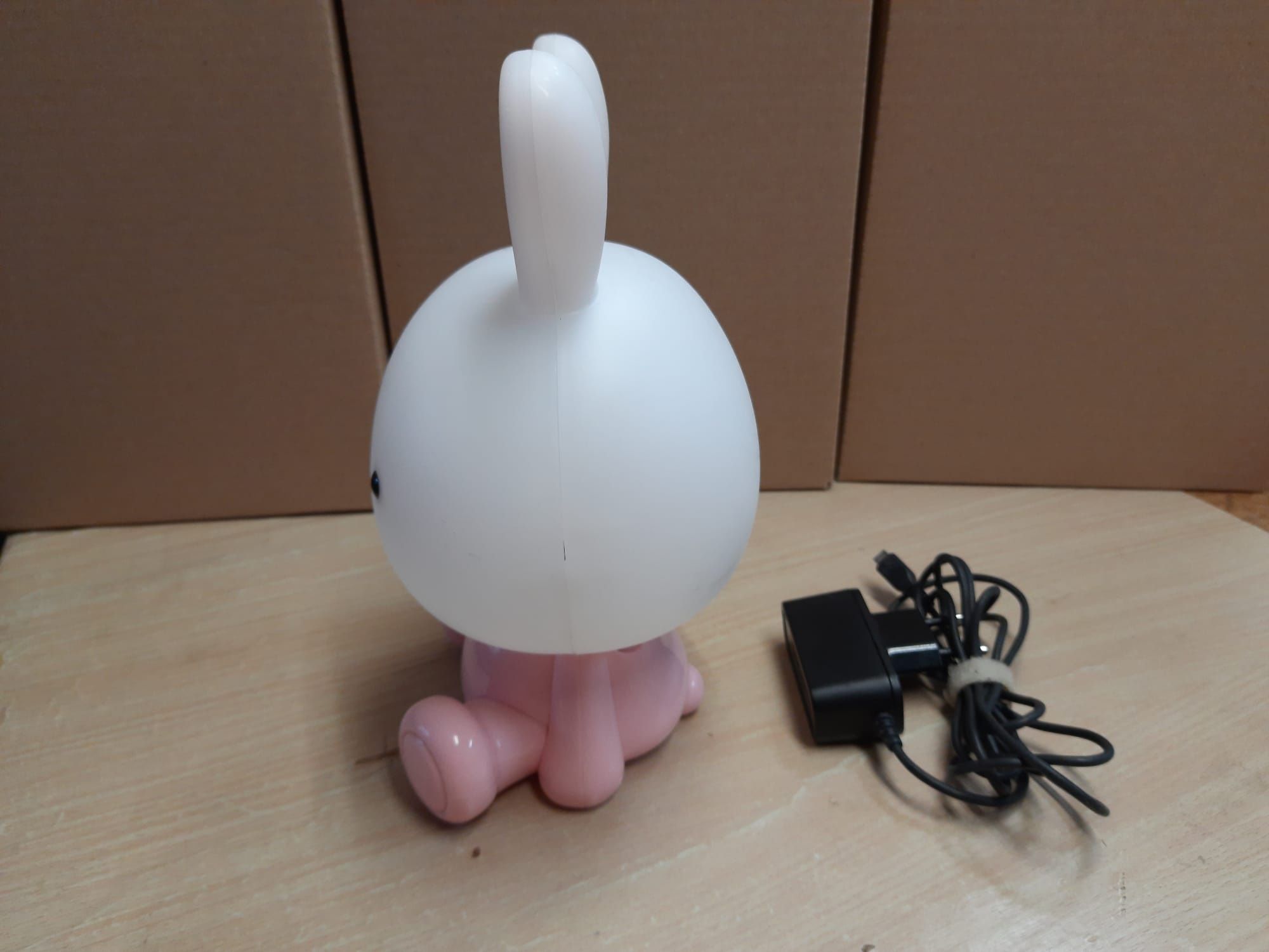 Lampka LED królik