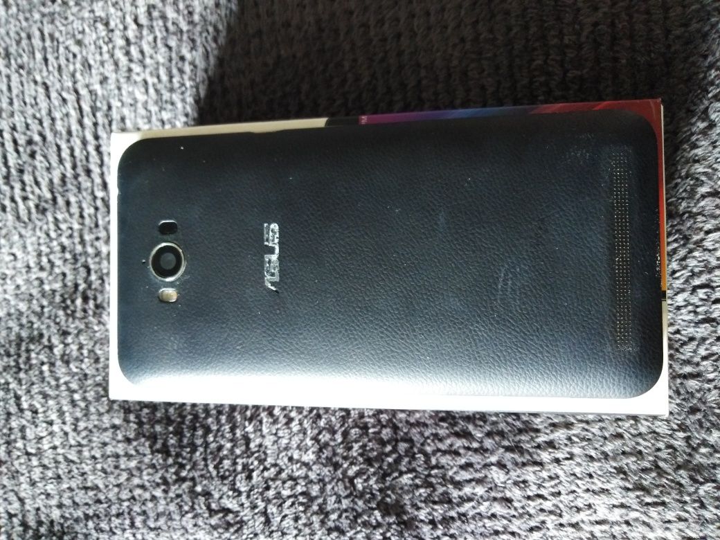Телефон Asus Zenfone Max (ZC550KL)