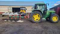 John Deere 6800  John Deere 6800