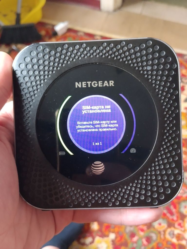 Модем + WiFi роутер Netgear Nighthawk M1 (MR1100)