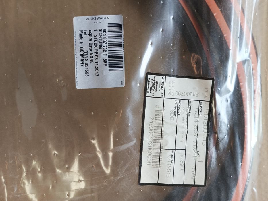 Uszczelka drzwi VW polo N9 okularnik