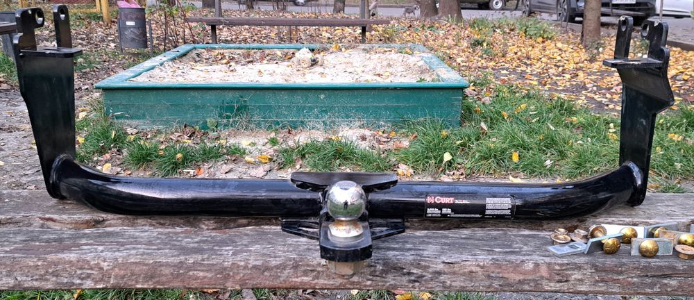 Фаркоп  CURT ( CША) 3500 lbs для Jeep Renegade- повний комплект