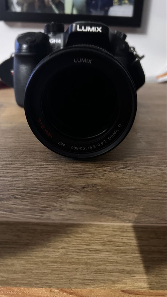 Lumix g vario 100-300 f4 body gratis