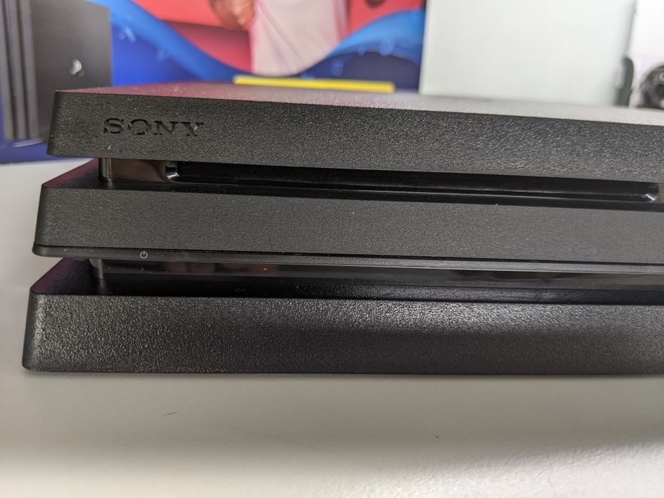 Sony PlayStation 4Pro 1Tb