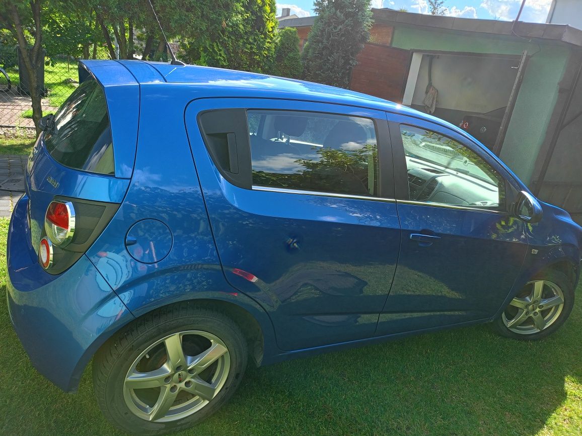 Chevrolet Aveo lt+