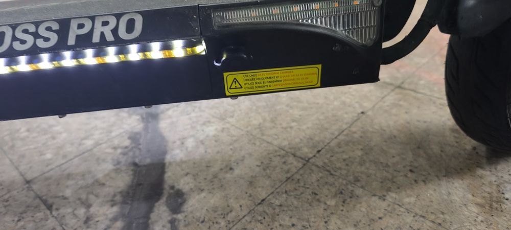 Trotinete e-cross pro