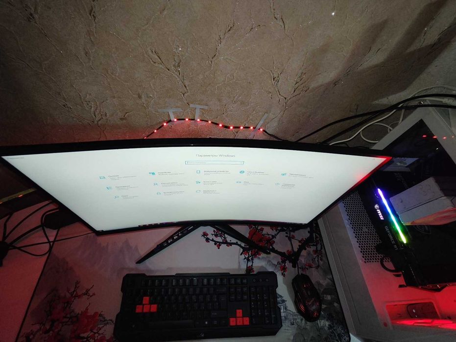 Вигнутий Ігровий монітор 24"дюйми AOC C24G2U / 165 Гц / Стан чудовий!