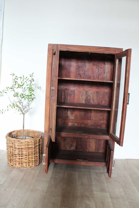 Witryna kolonialna masywna drewniana klasyczna