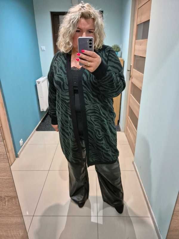 Dlugi piękny sweter z wiskozą Simple Wish r.46/48
