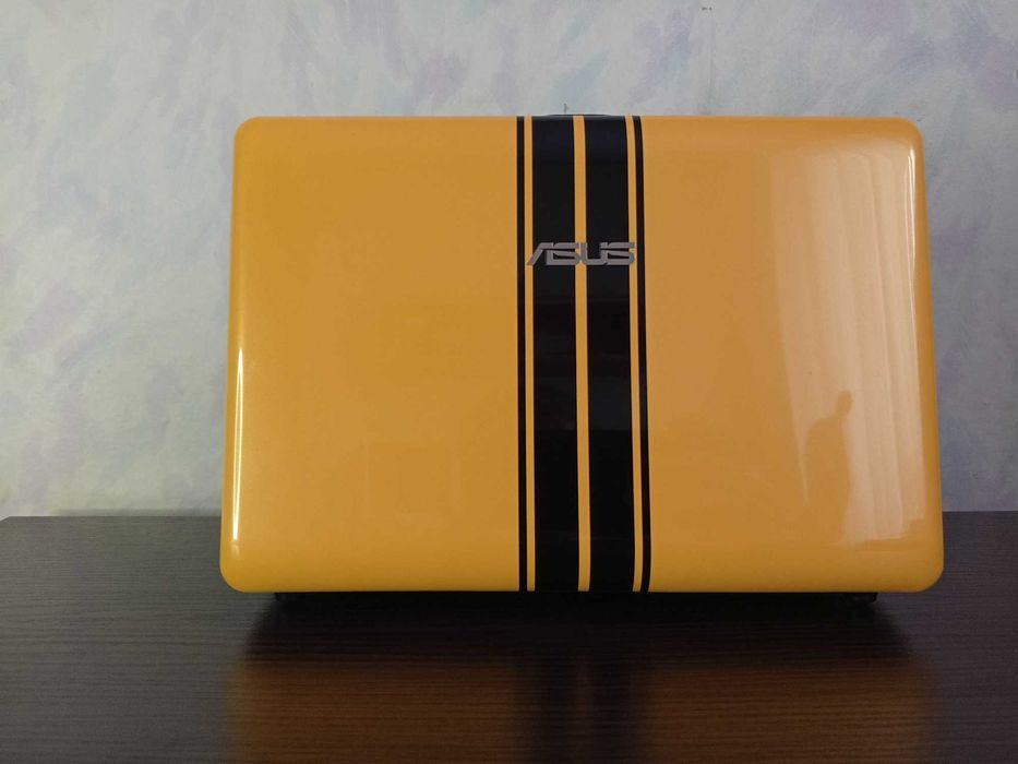 Нетбук ASUS,4 часа батарея,Atom N450,1GBDDR2,160HDD+зарядка