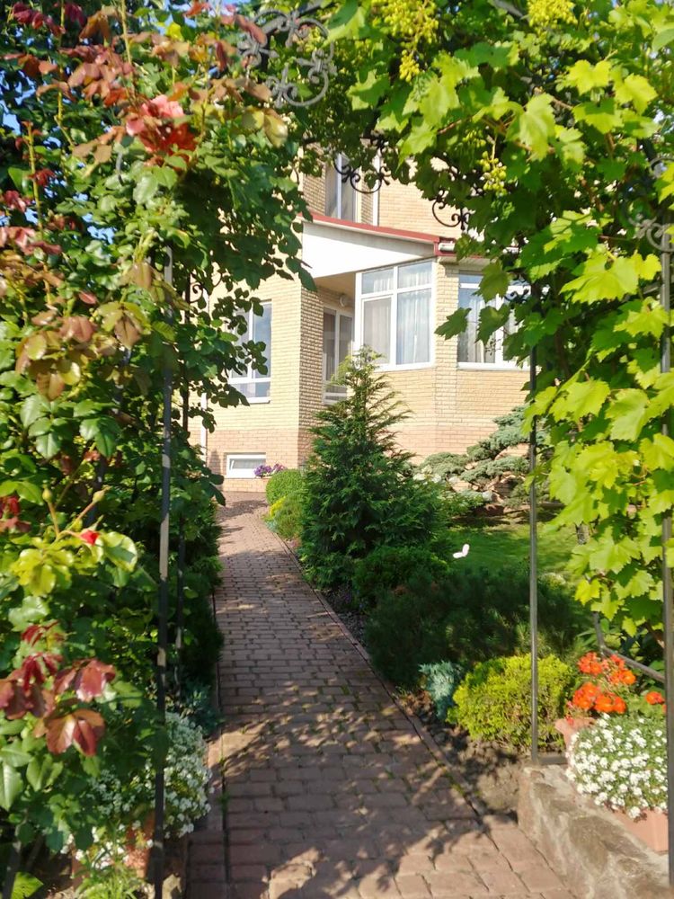 Продається будинок в селі Святопетрівське