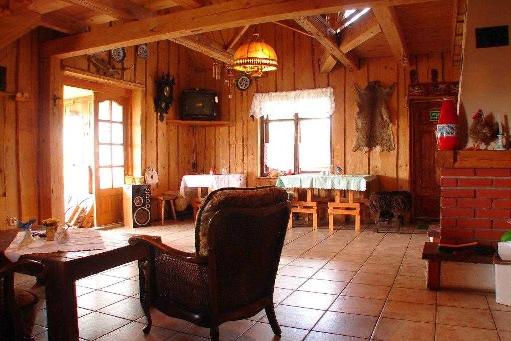 Domki na Kaszubach ,nad jeziorem. Wdzydze Kiszewskie.
