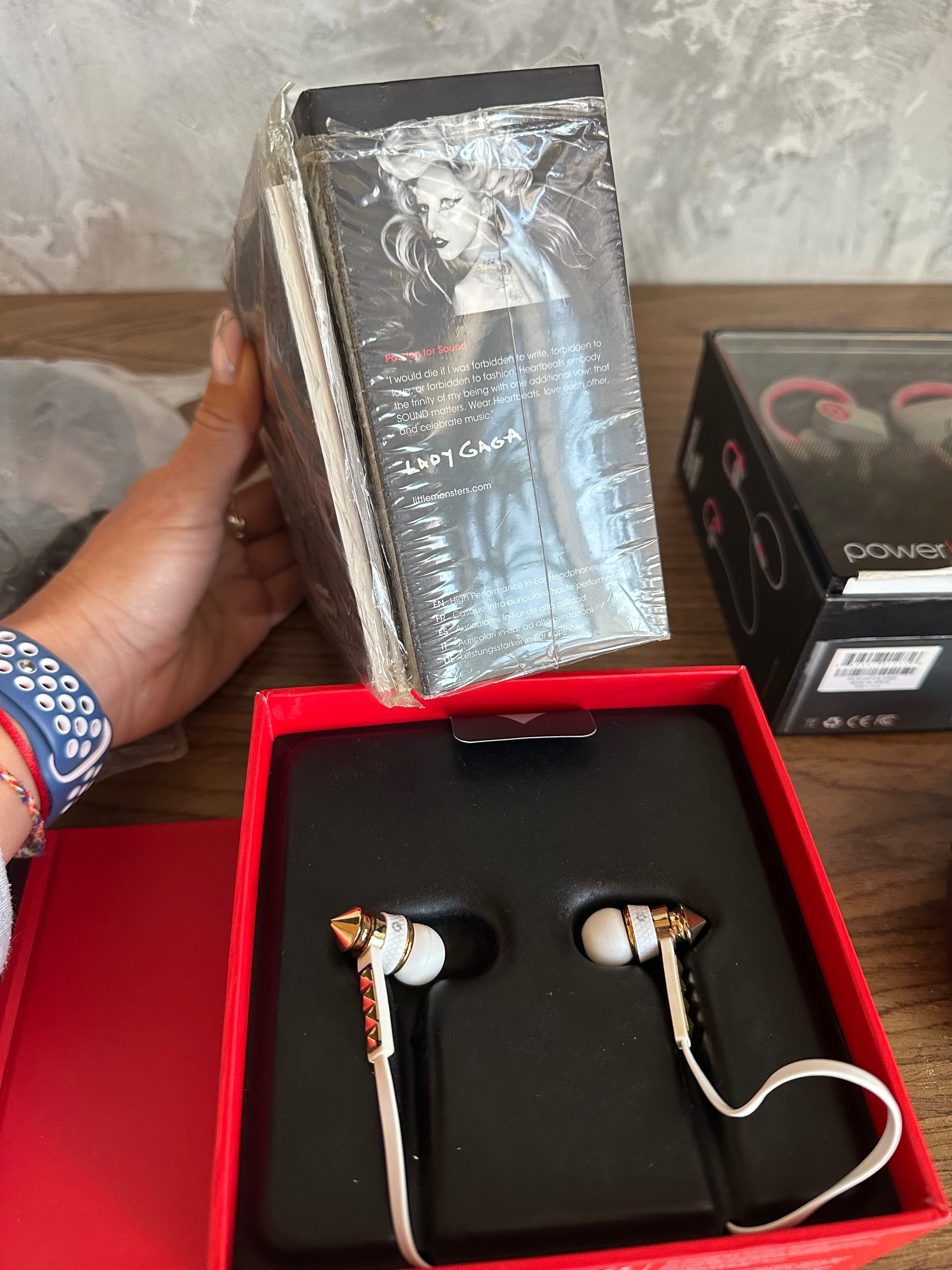 Наушники PowerBeats dr. Dre Heartbeats  Gaga Munitio Beats b&o чехлы