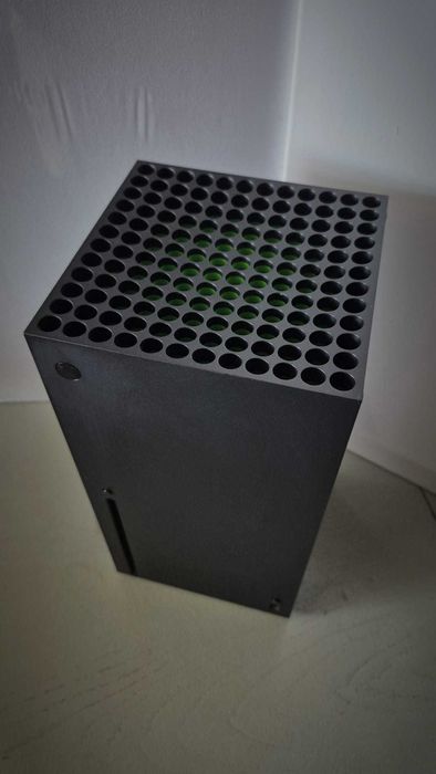 Xbox Series X 1TB + comando + cabos