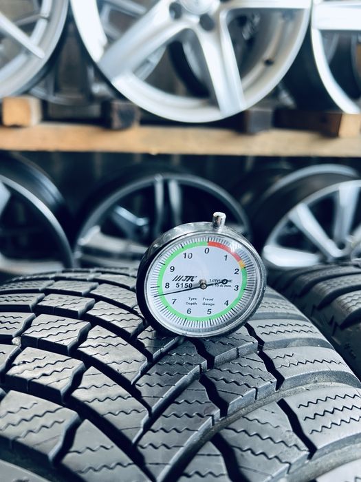 Шини Резина Зимові  24Рік 205 55 16 Bridgestone Blizzak LM005 4шт