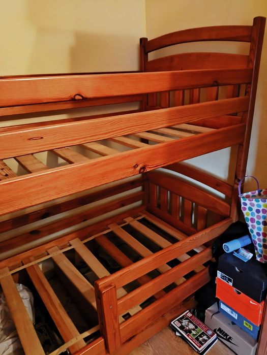 Sprzedam łóżko piętrowe