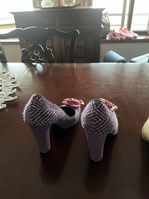 Varios pares de sapatos