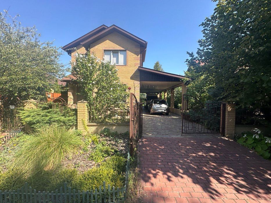 Продам Дом Кирпич Коттедж ЗОЛОТЫЕ КЛЮЧИ Слобожанское Правда