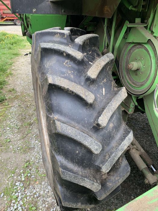 Комбайн DEUTZ FAHR 33.60 комбайн зерновий