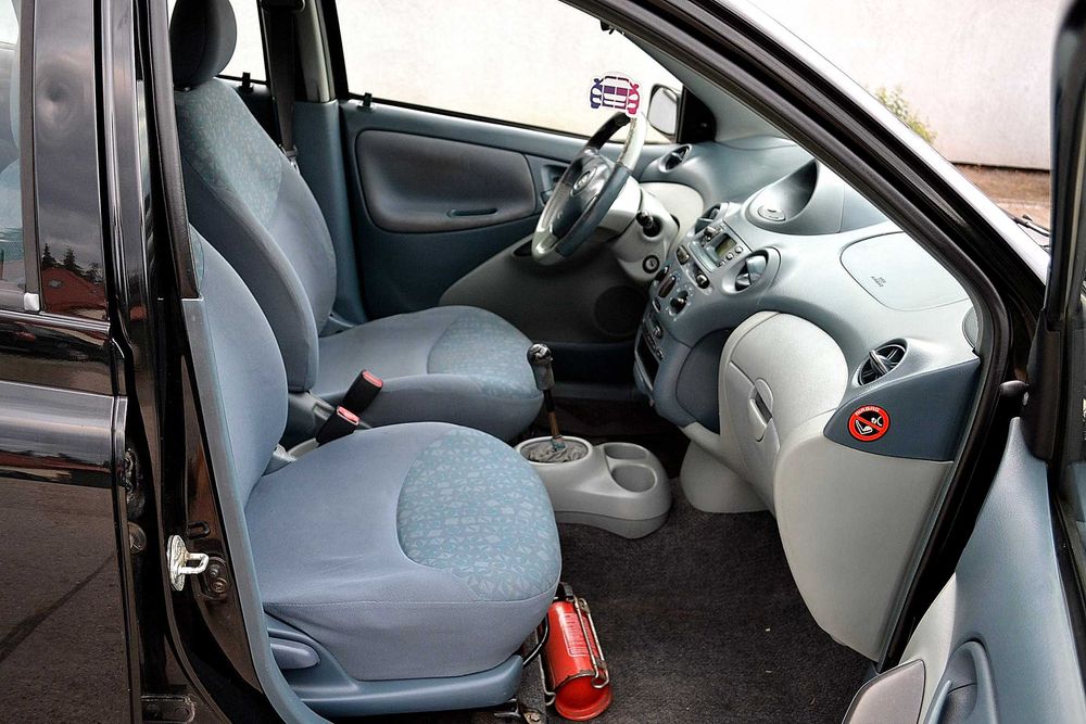 Toyota - Yaris 1.4 cm Diesel , 2005 r , super stan , klima , okazja !!