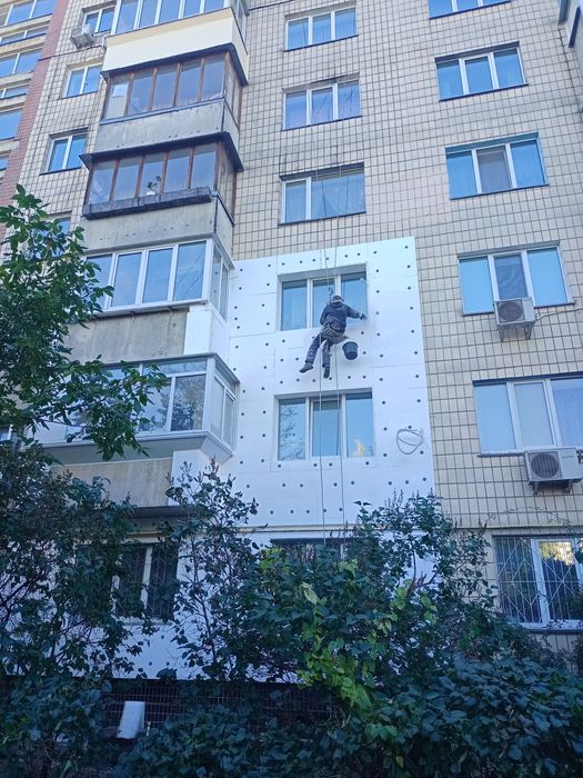 Утеплення фасадів квартир домов стін ззовні