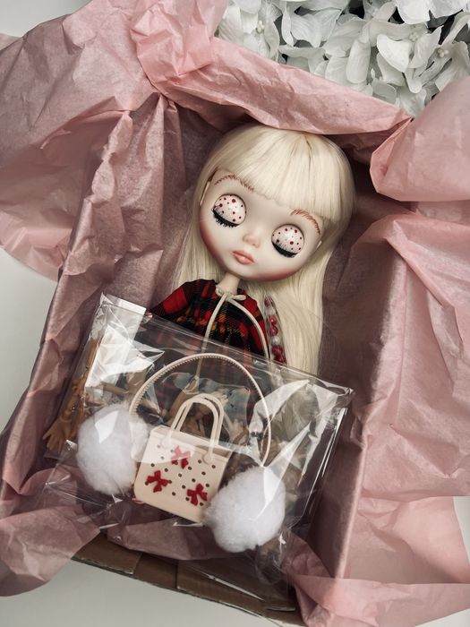 Piękna lalka Blythe