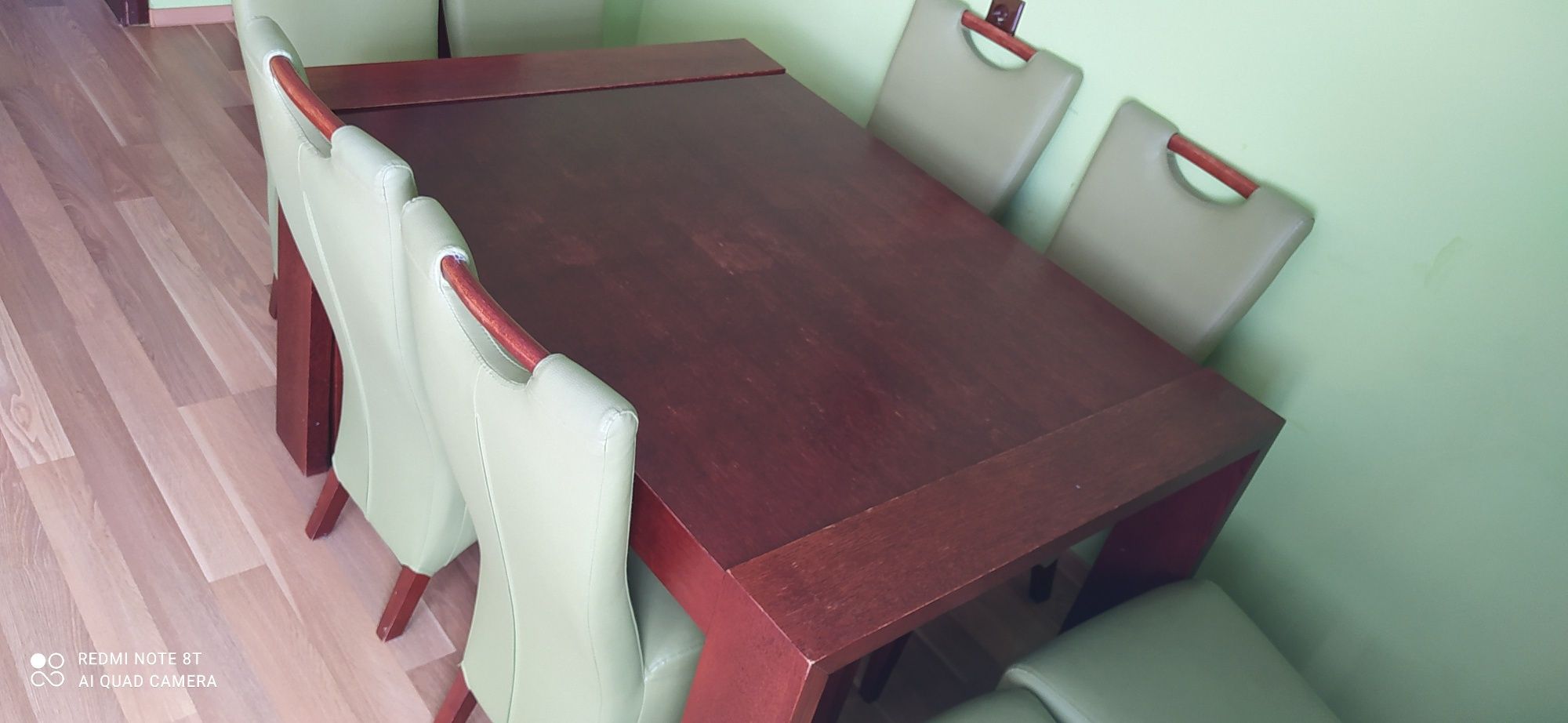 Stół z ośmioma krzeslami dąb wenge Bydgoskie Fabryki Mebli