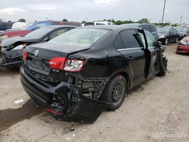 Volkswagen Jetta se 2013 2.5 авто в Украине в наличии