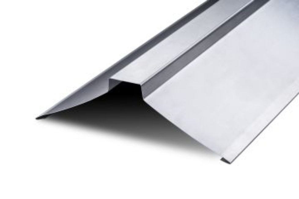 Obróbbki blacharskie na wymiar – gięcie blachy, montaż, dostawa