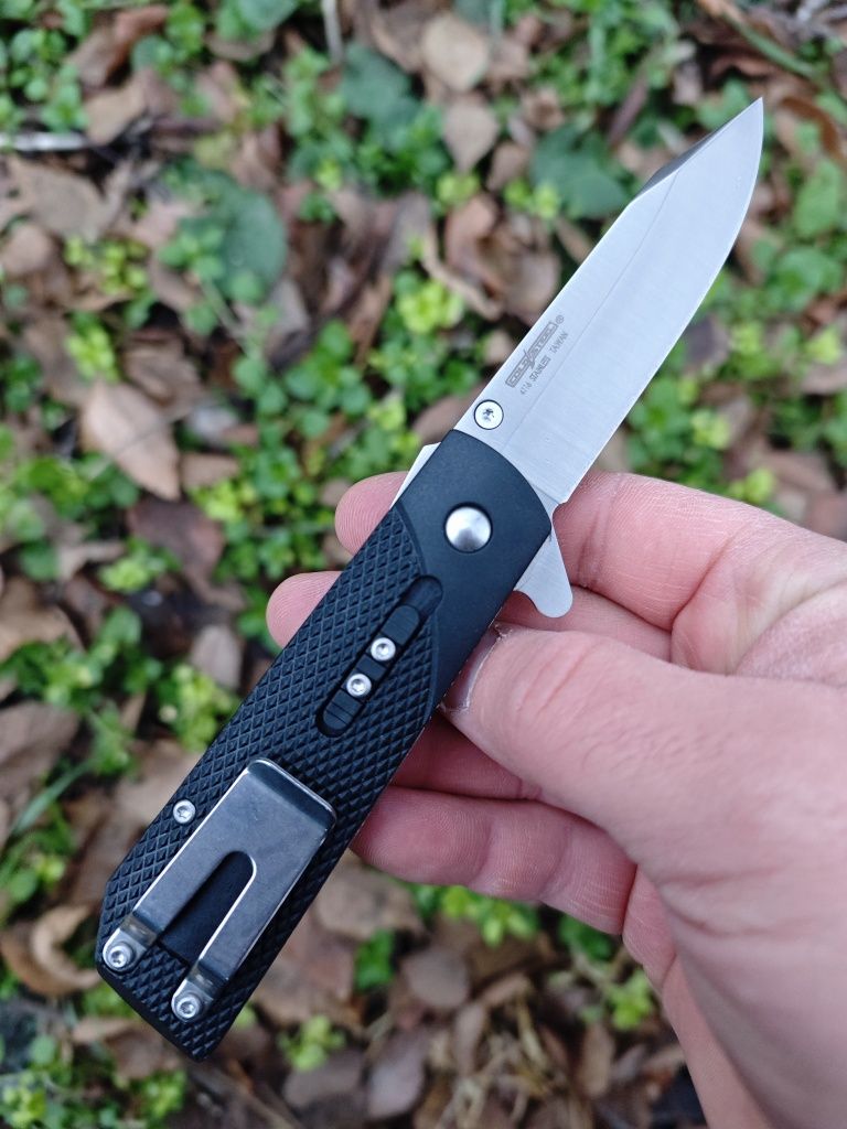 Cold Steel 1911,удобная пистoлeтная рукоять ,отличная ергономика edc