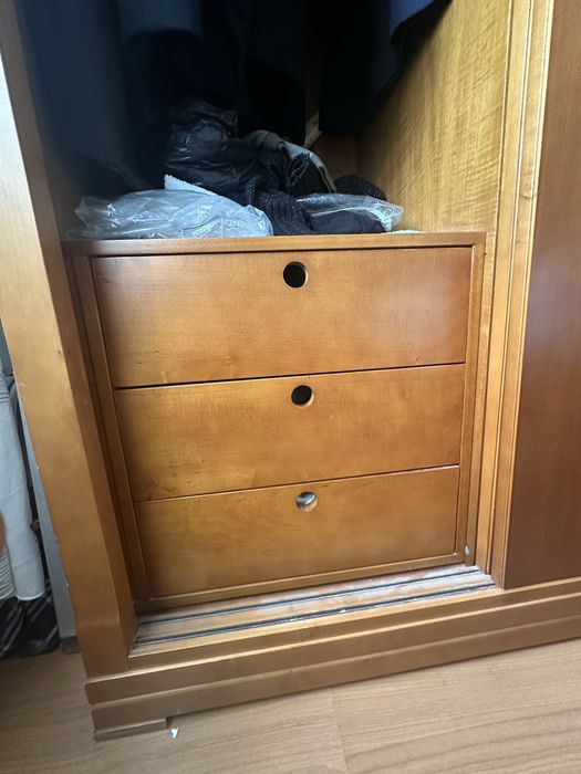 Armário com 3 portas